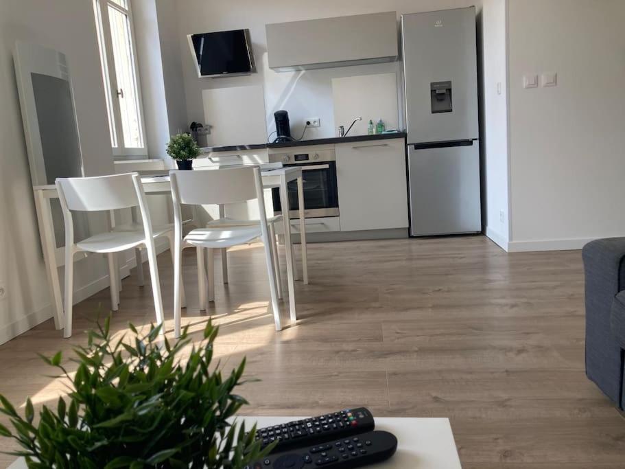 Magnifique T2 J Jaures Avec Garage Apartment Saint-Etienne  Ngoại thất bức ảnh